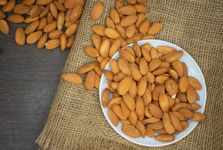 Why Organic Almonds Are the Healthiest Choice for Your Daily Diet